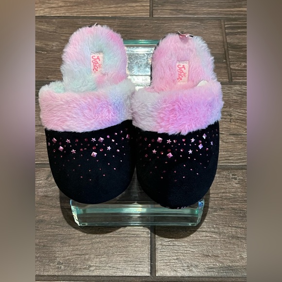 ✅ NEW! Justice For Girls Comfy Slippers - Picture 3 of 9